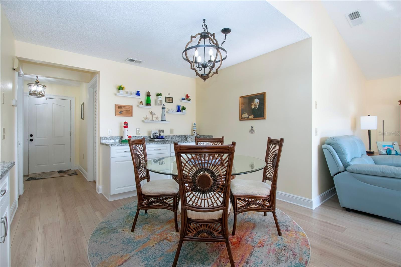 2016 E VIEW DR, SUN CITY CENTER, FL, 33573