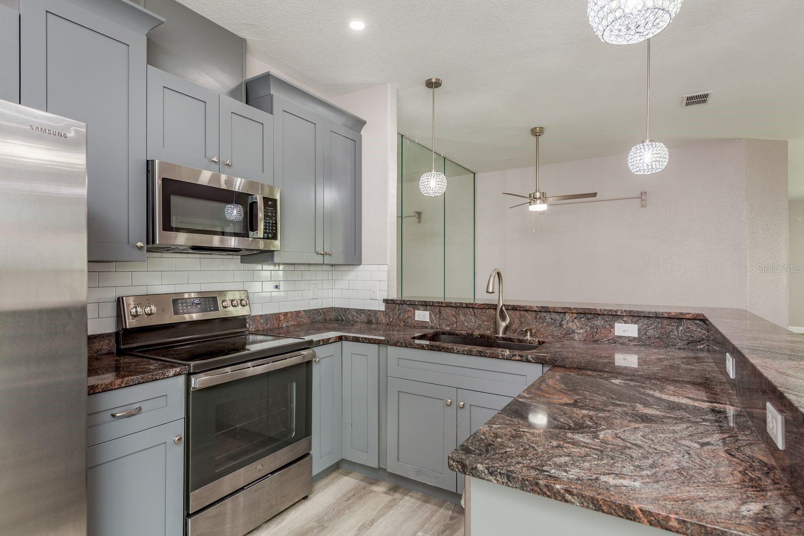 3141 BROOKER CREEK WAY, PALM HARBOR, FL, 34685