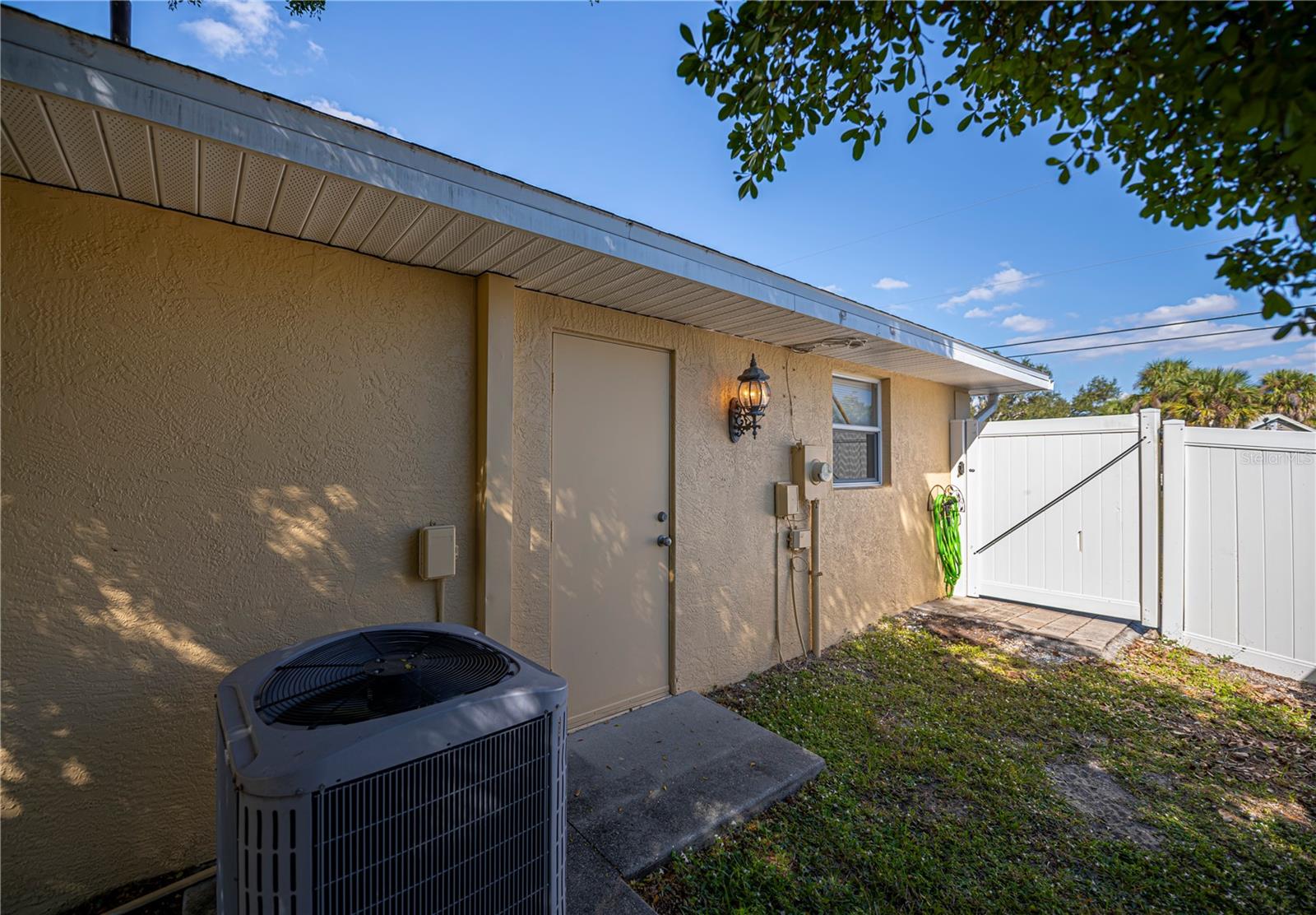 11743 CLAREMONT DR, PORT CHARLOTTE, FL, 33981