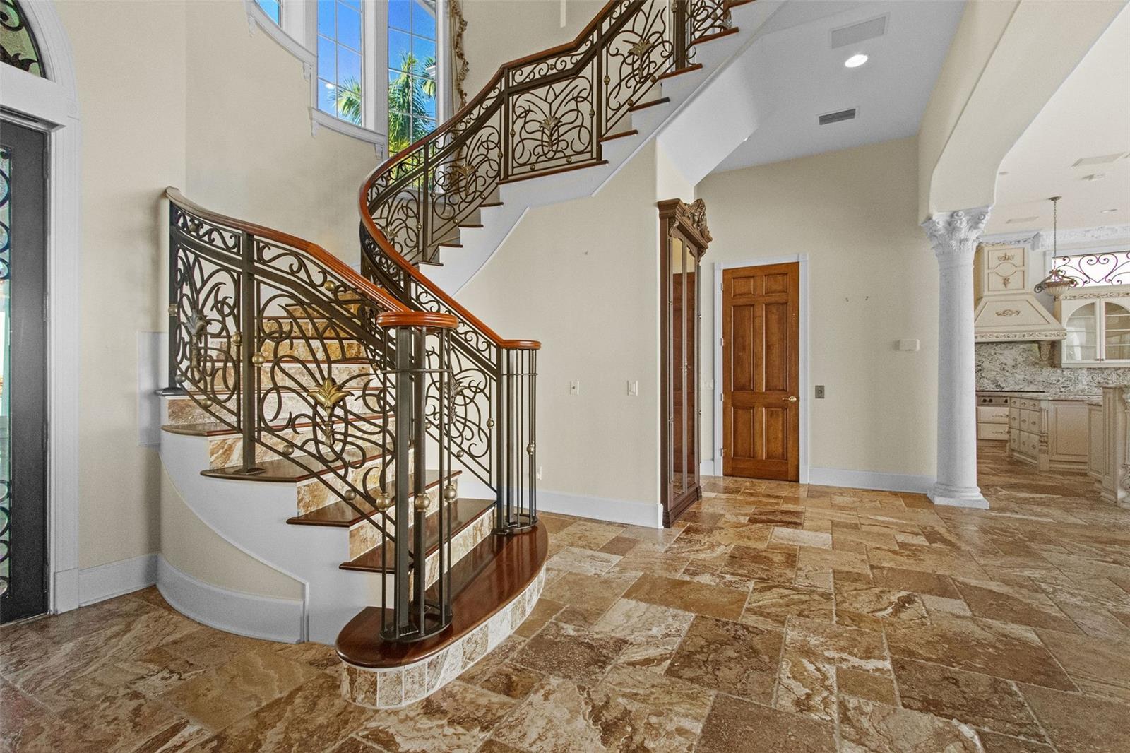 4107 CAUSEWAY VISTA DR, TAMPA, FL, 33615