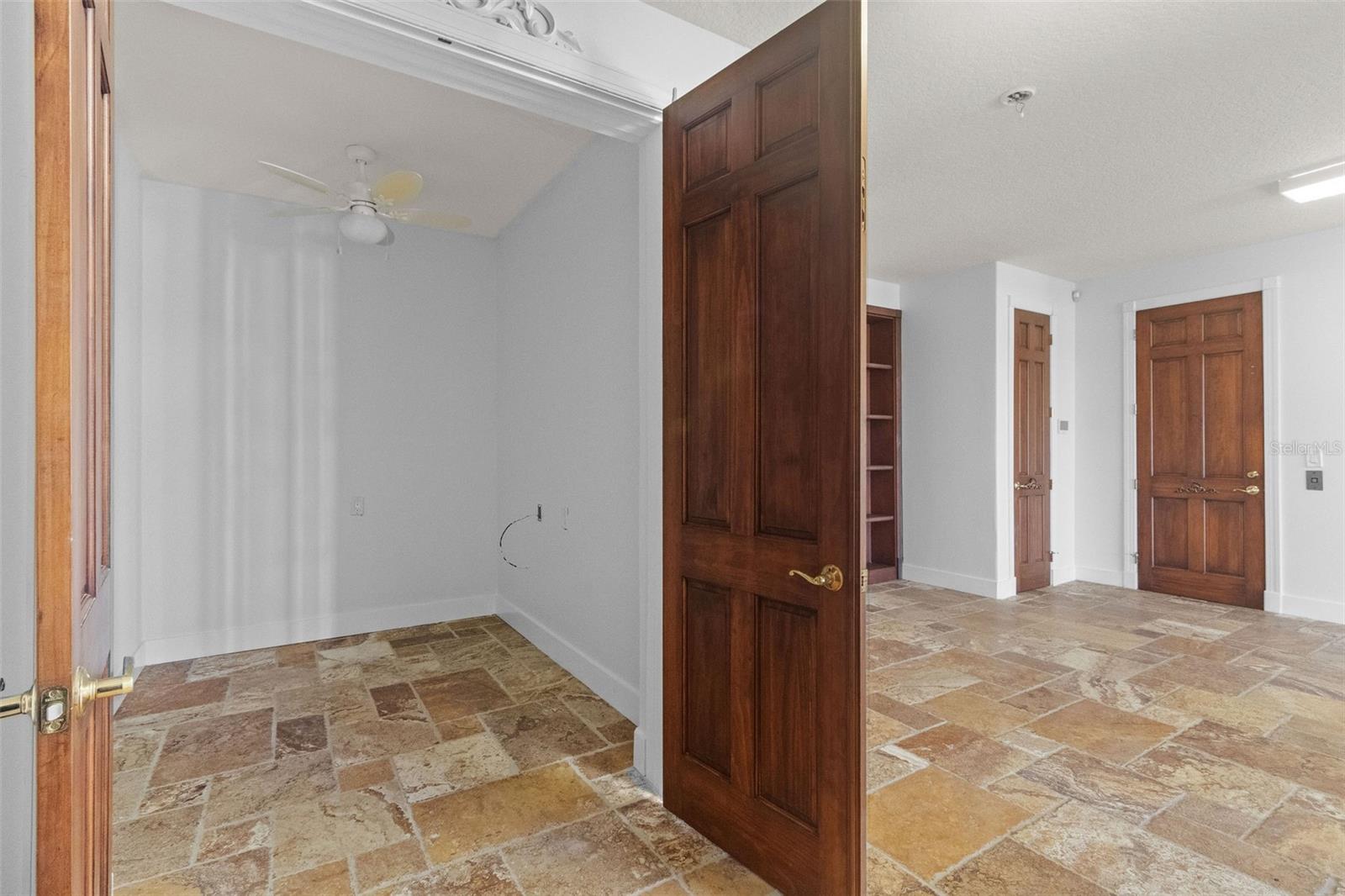 4107 CAUSEWAY VISTA DR, TAMPA, FL, 33615