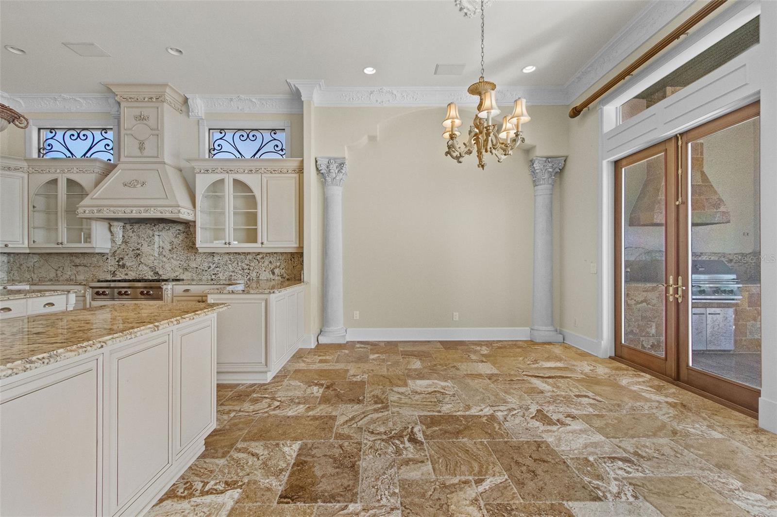 4107 CAUSEWAY VISTA DR, TAMPA, FL, 33615