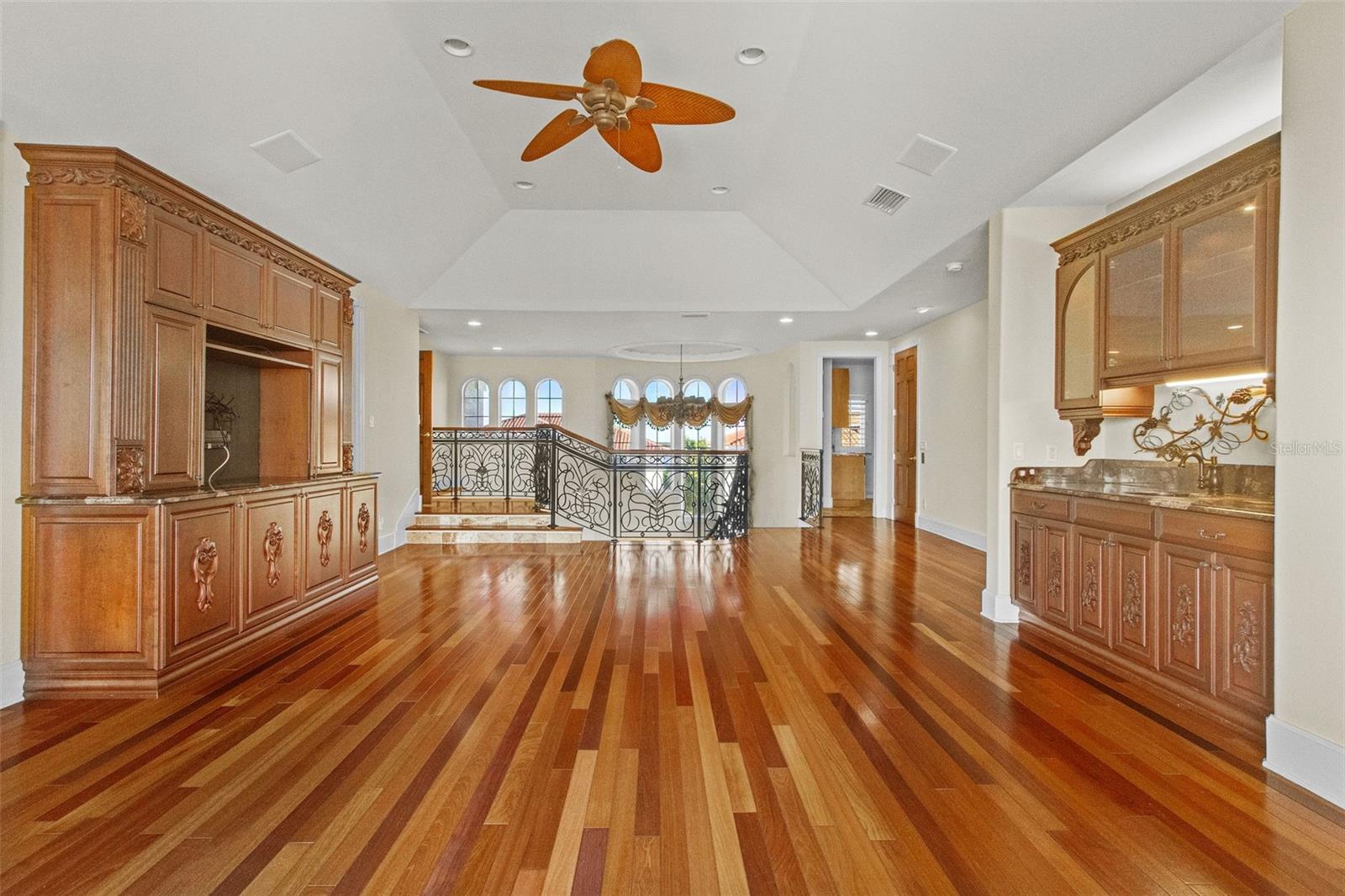 4107 CAUSEWAY VISTA DR, TAMPA, FL, 33615