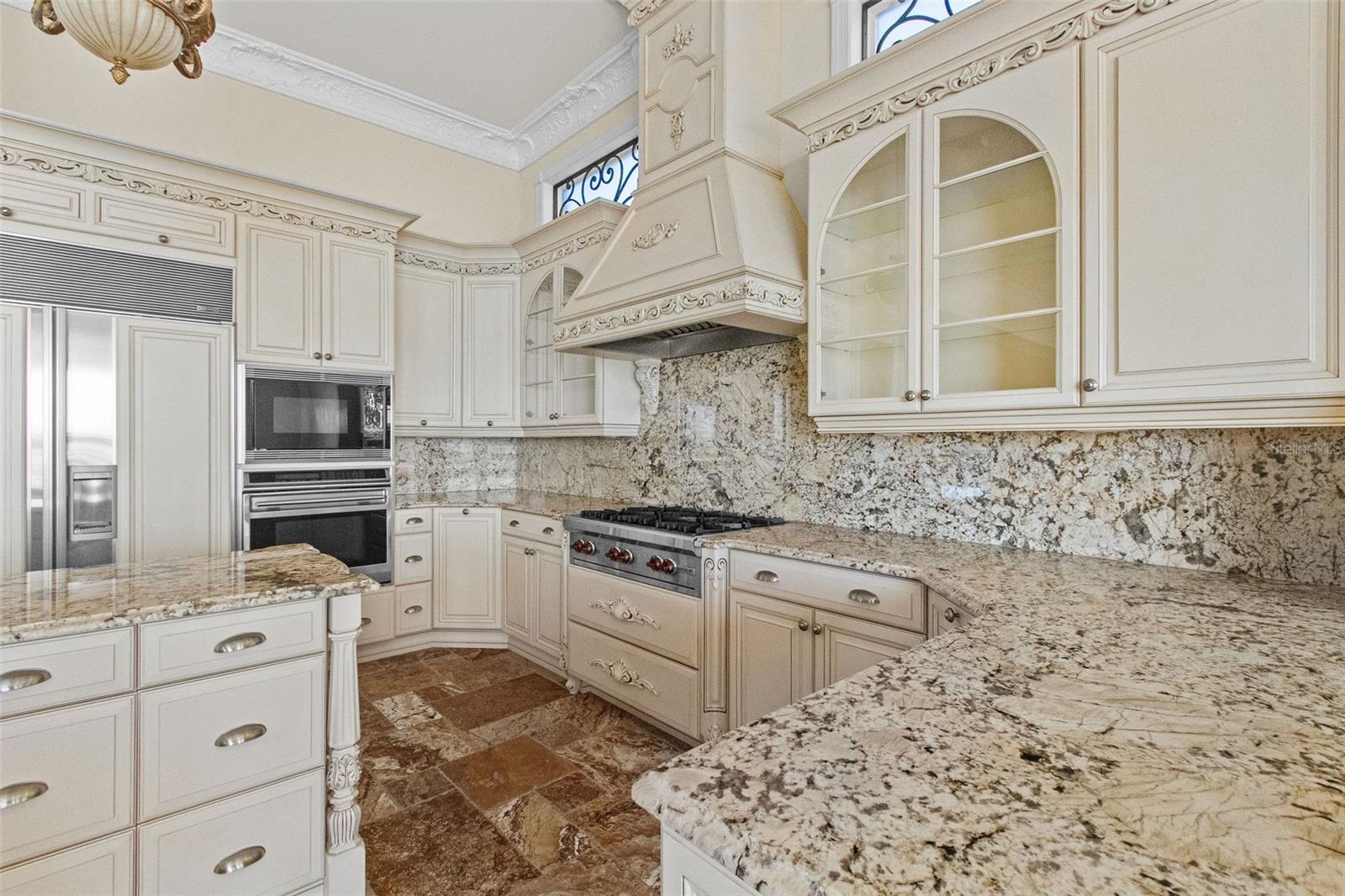 4107 CAUSEWAY VISTA DR, TAMPA, FL, 33615