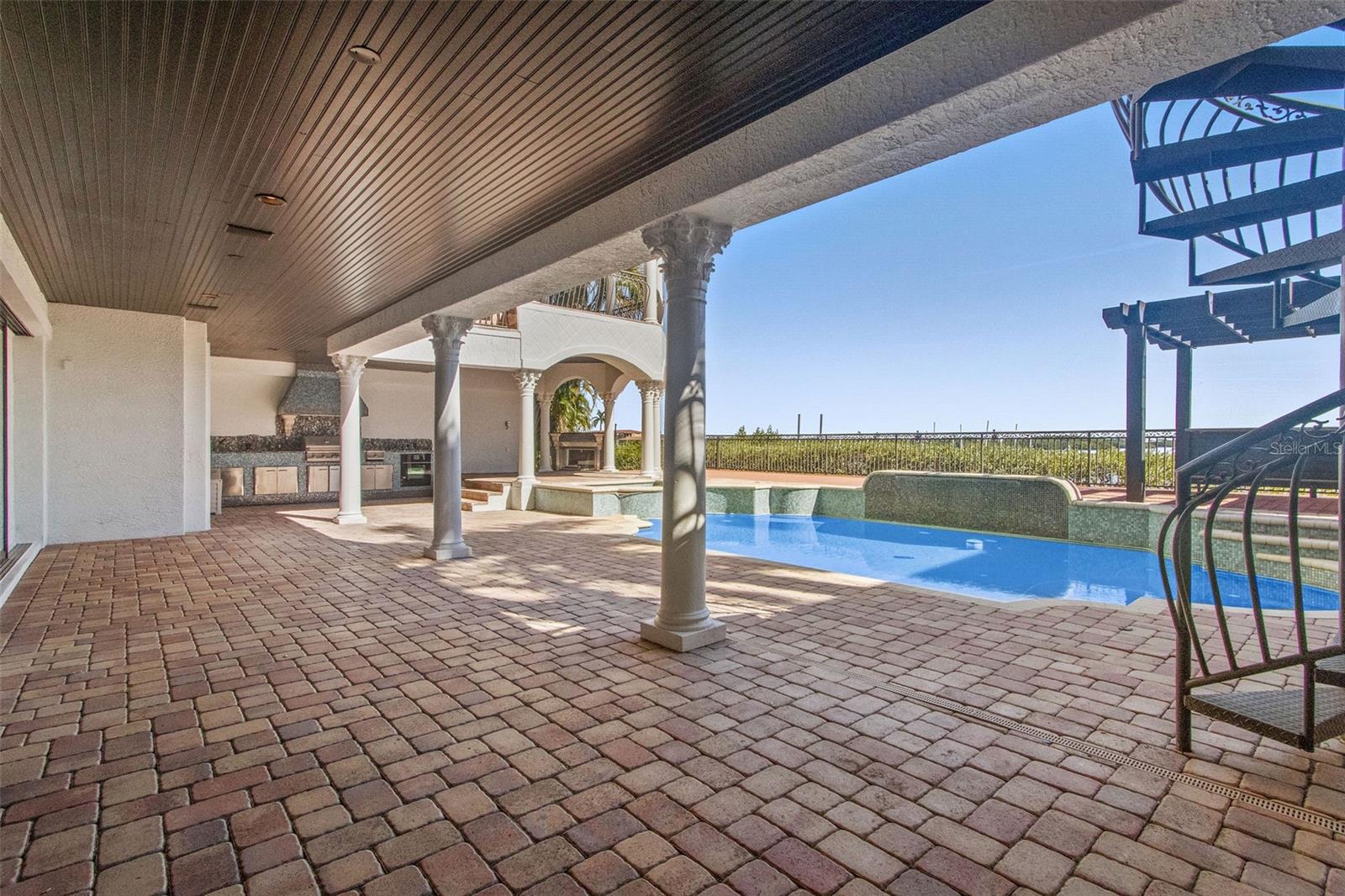 4107 CAUSEWAY VISTA DR, TAMPA, FL, 33615