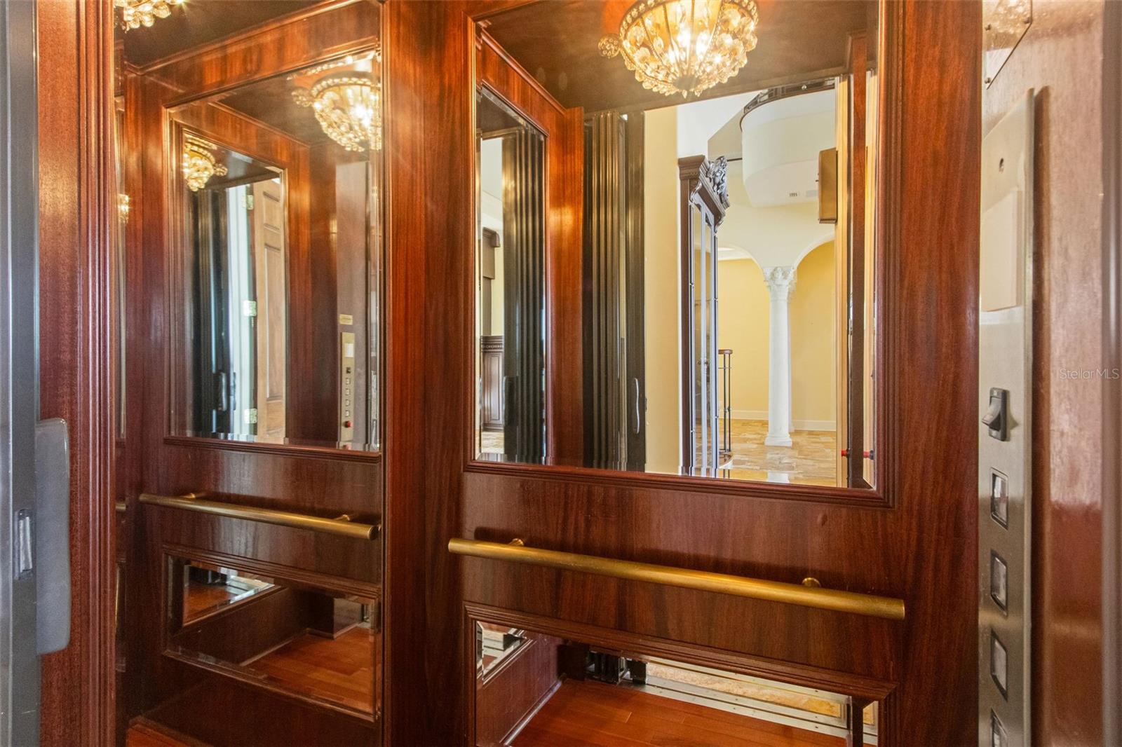 4107 CAUSEWAY VISTA DR, TAMPA, FL, 33615