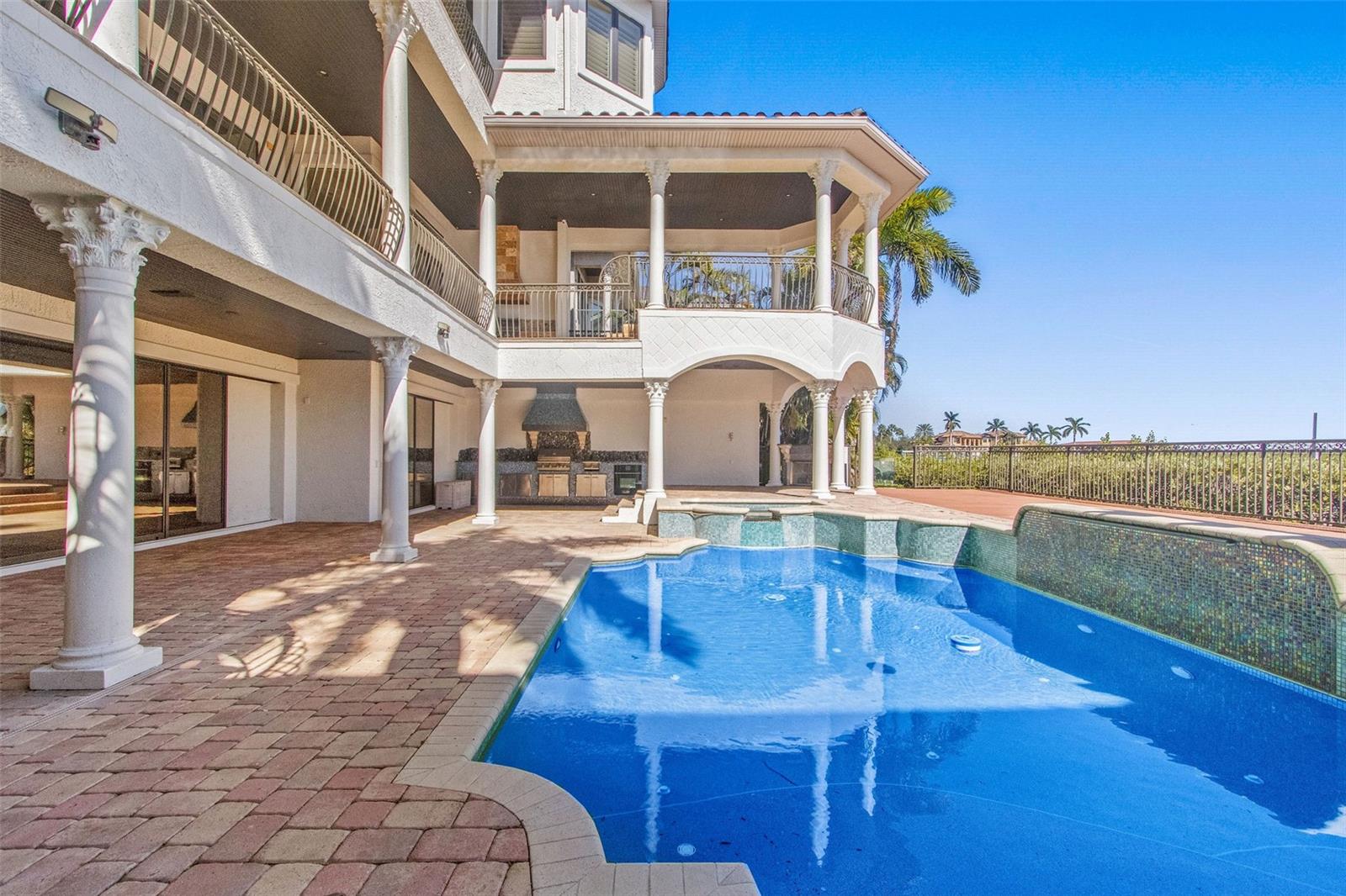 4107 CAUSEWAY VISTA DR, TAMPA, FL, 33615