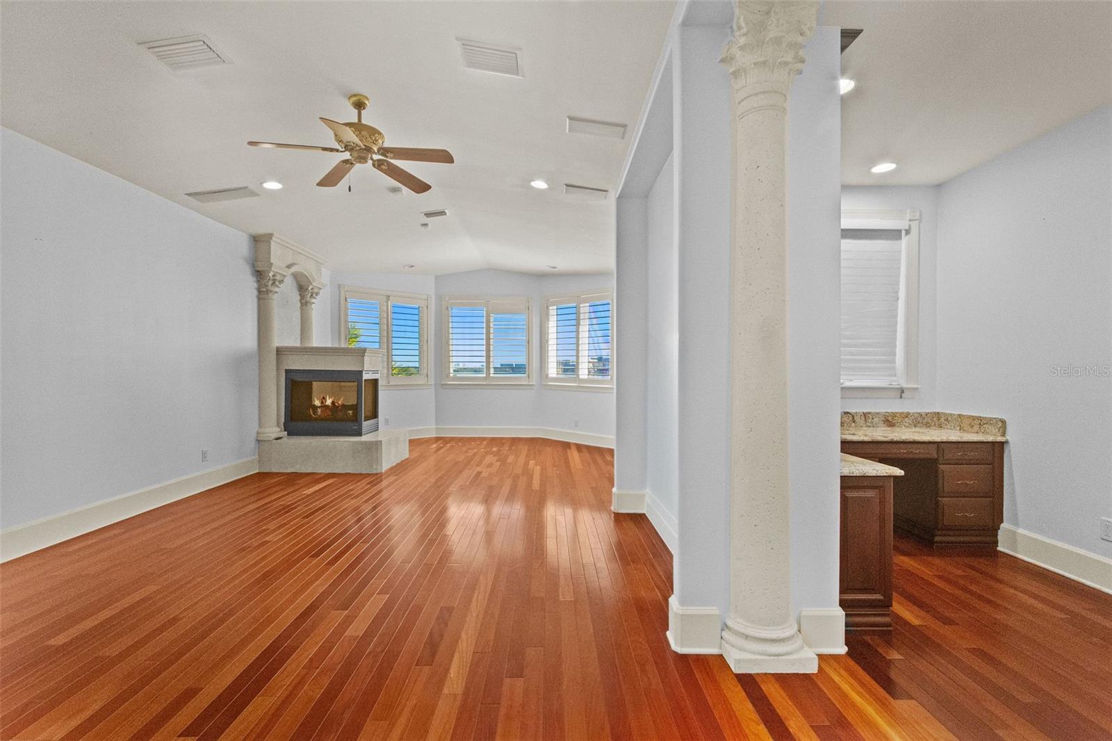 4107 CAUSEWAY VISTA DR, TAMPA, FL, 33615