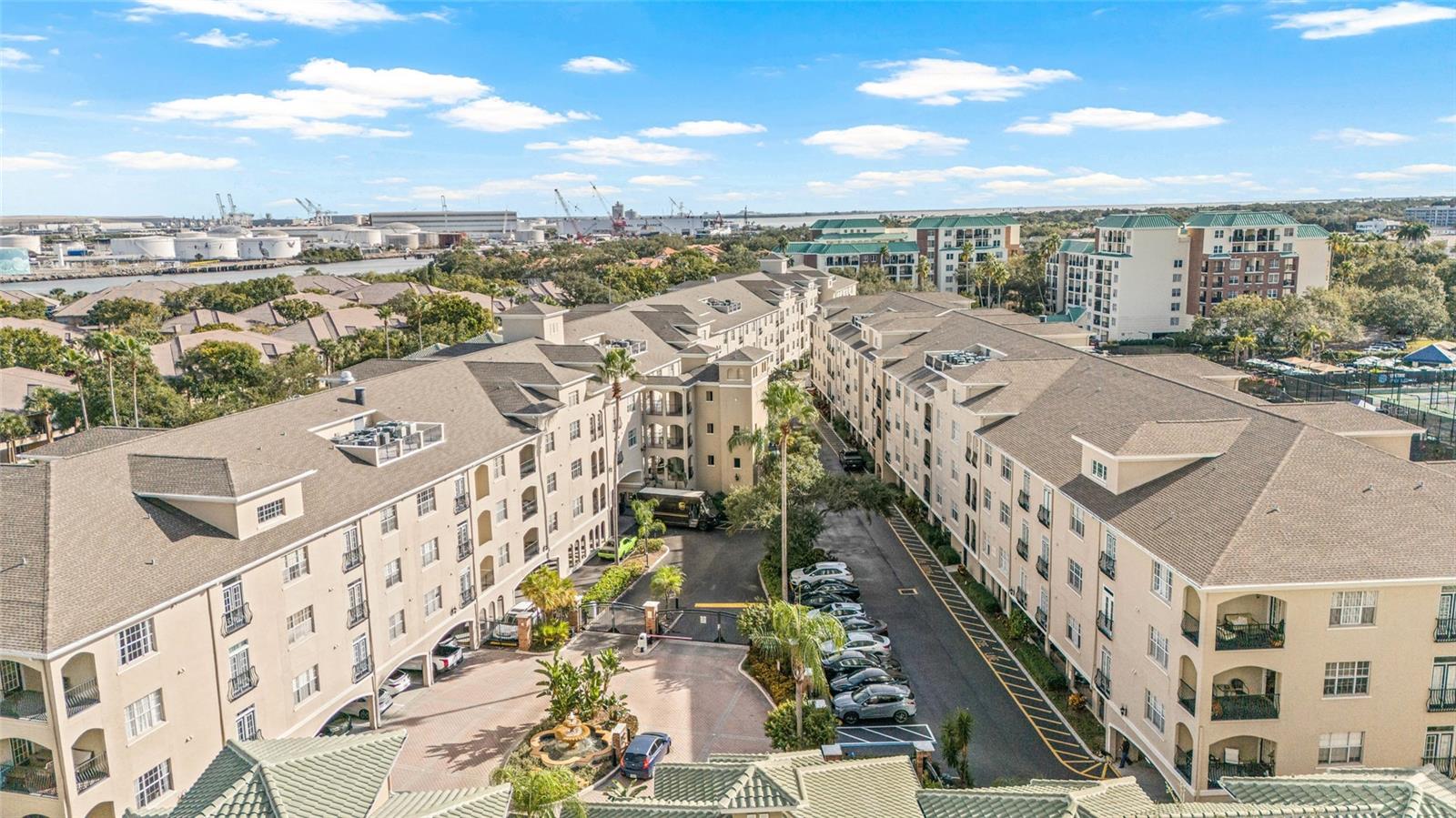 501 KNIGHTS RUN AVE #2208, TAMPA, FL, 33602