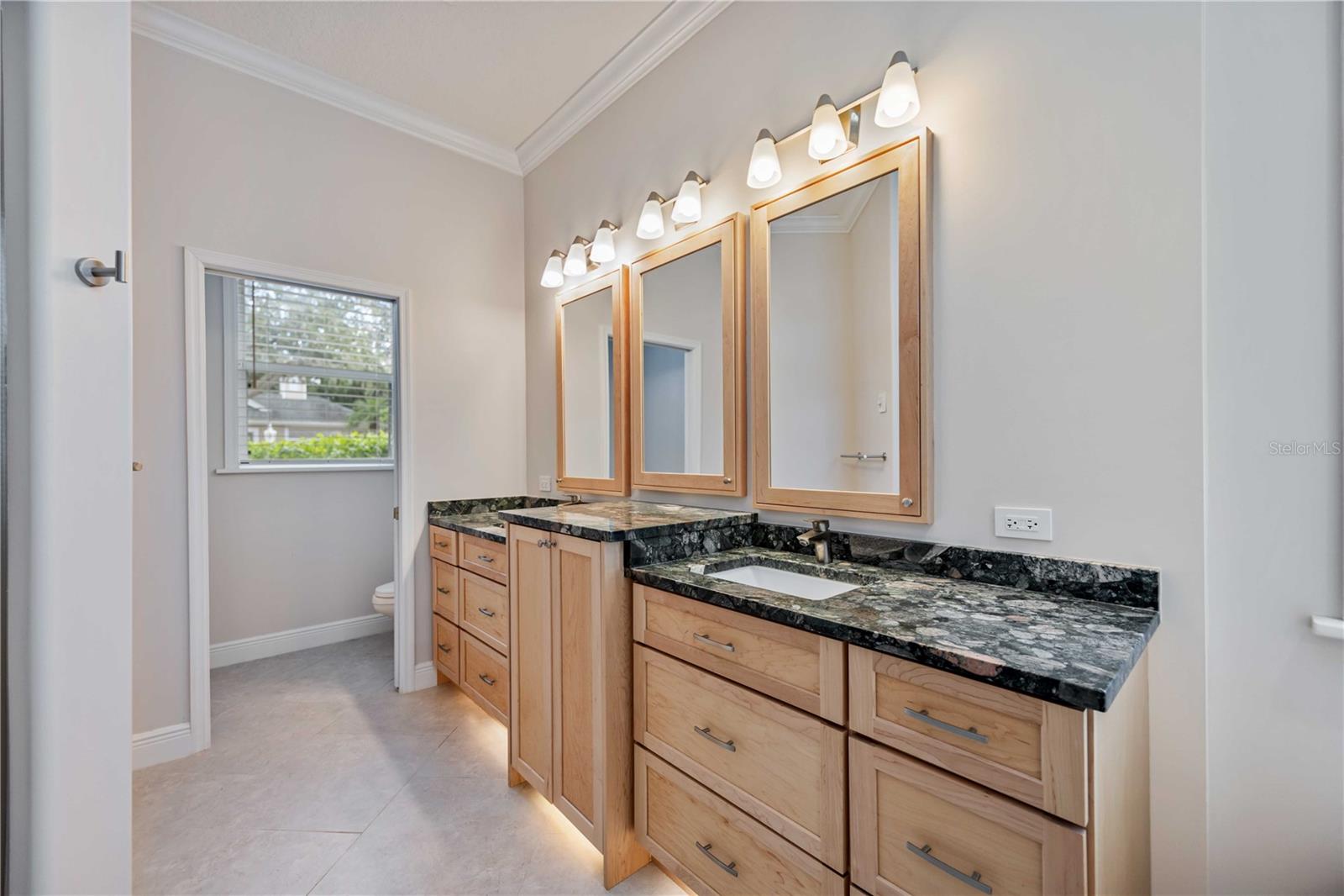 302 AMERICAS CUP BLVD, BRADENTON, FL, 34208