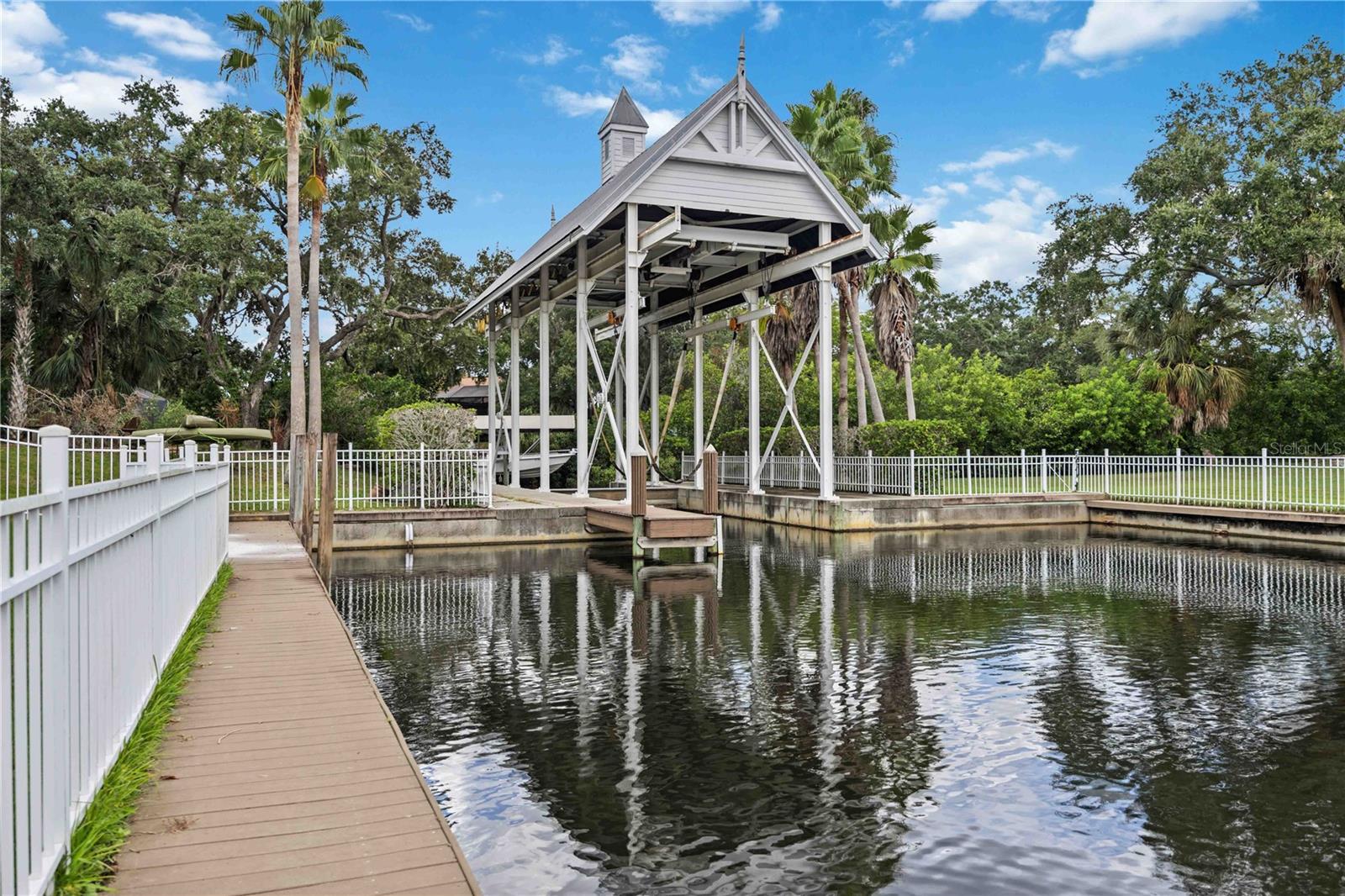 302 AMERICAS CUP BLVD, BRADENTON, FL, 34208