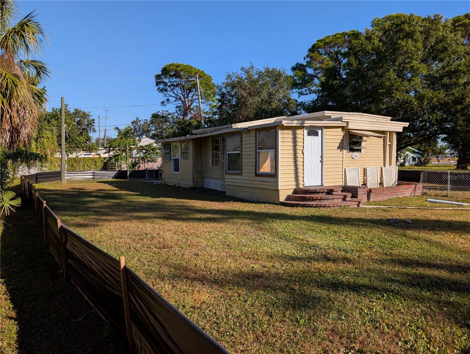 1331 MENTONE DR NE, ST PETERSBURG, FL, 33702