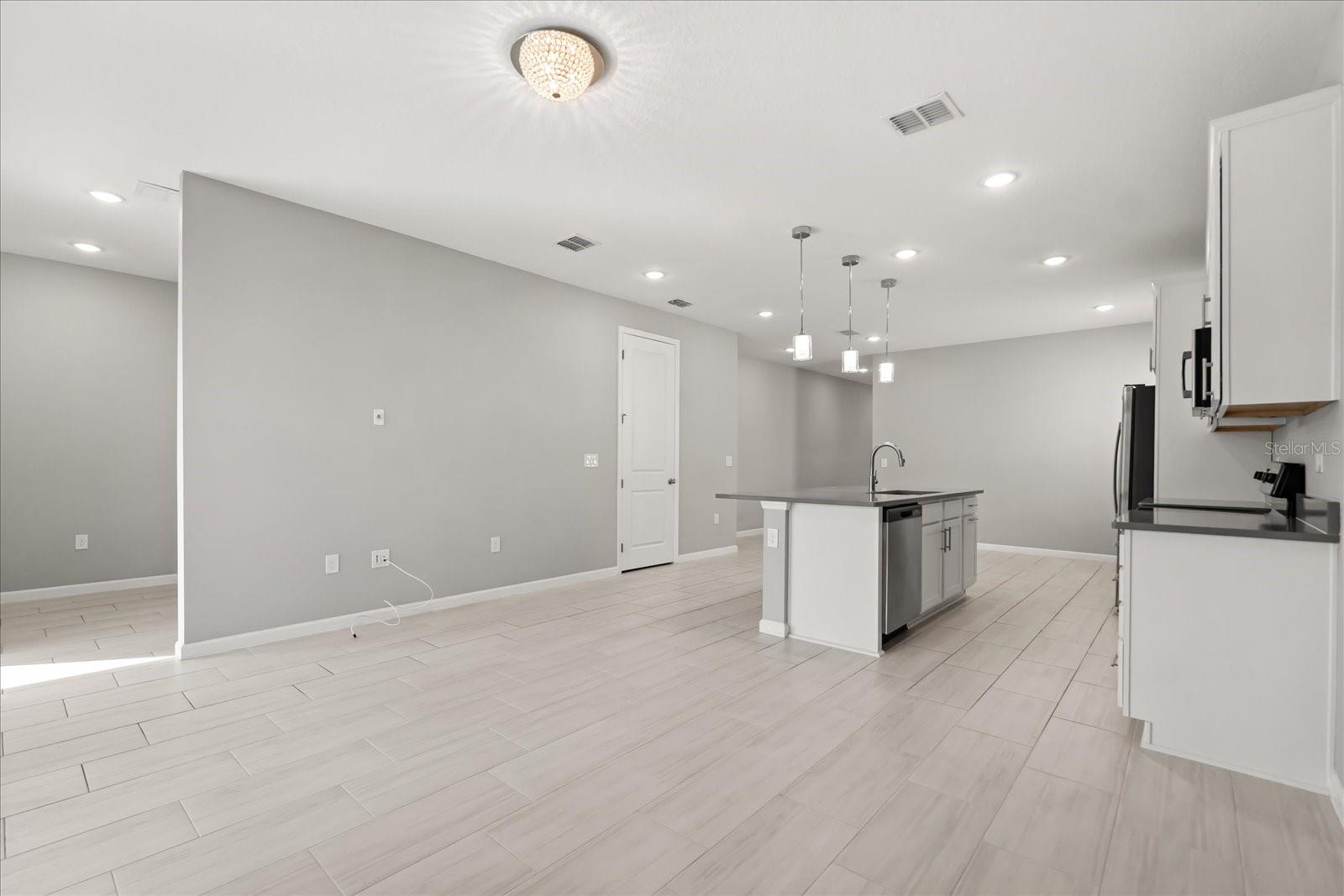 1944 CHICKASAW BLVD, DAVENPORT, FL, 33837