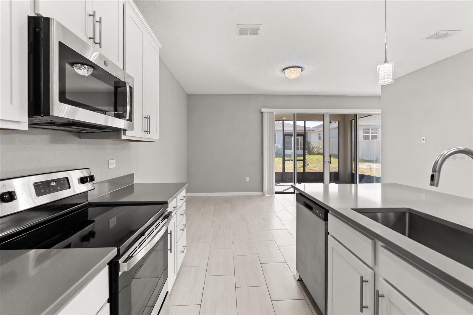 1944 CHICKASAW BLVD, DAVENPORT, FL, 33837