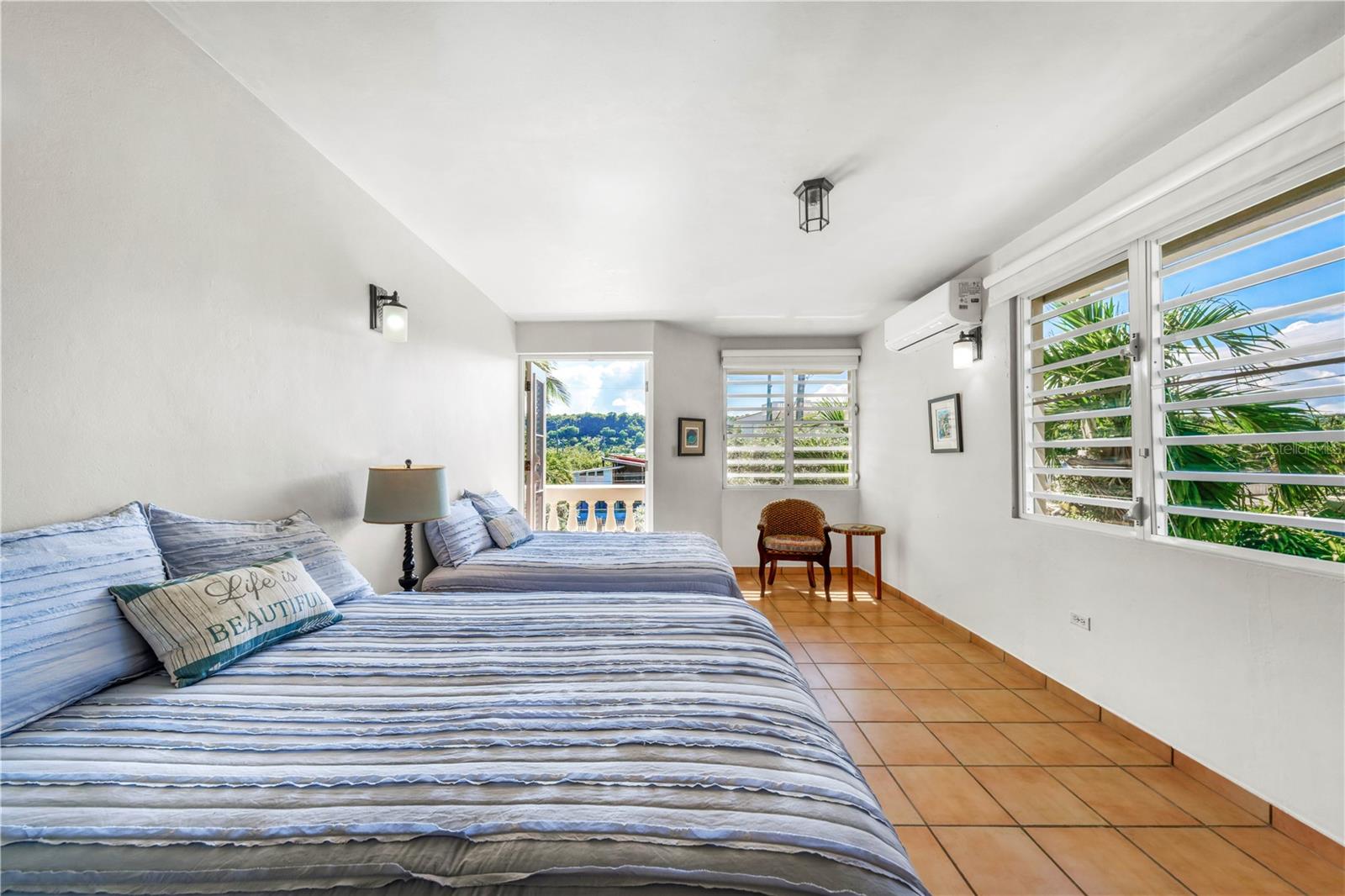 PR9117422 Property Photo