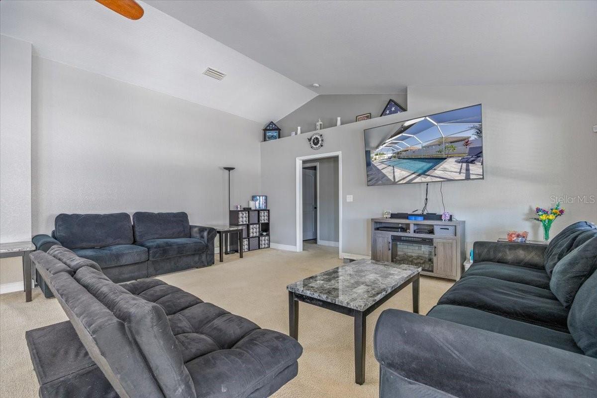 3739 NE 16TH AVE, CAPE CORAL, FL, 33909