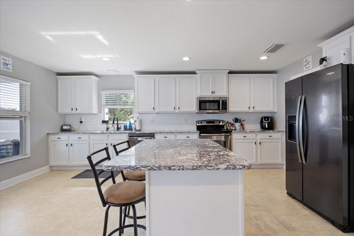 3739 NE 16TH AVE, CAPE CORAL, FL, 33909