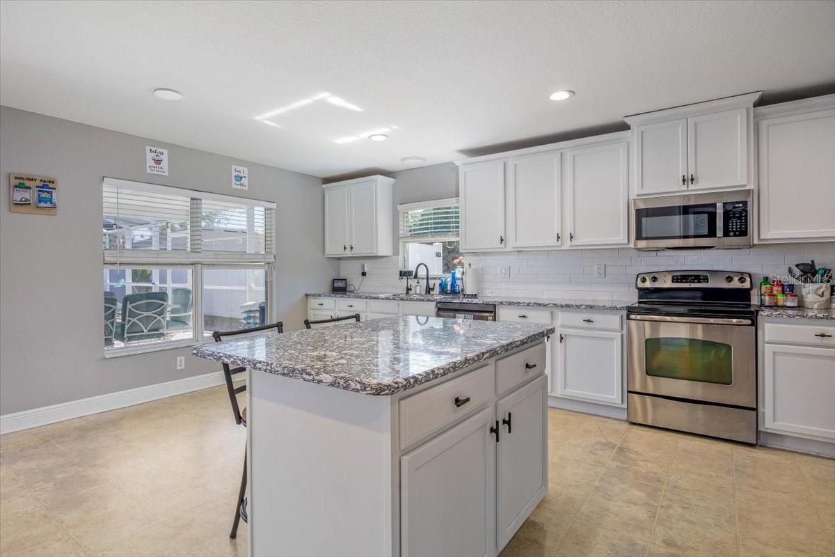 3739 NE 16TH AVE, CAPE CORAL, FL, 33909