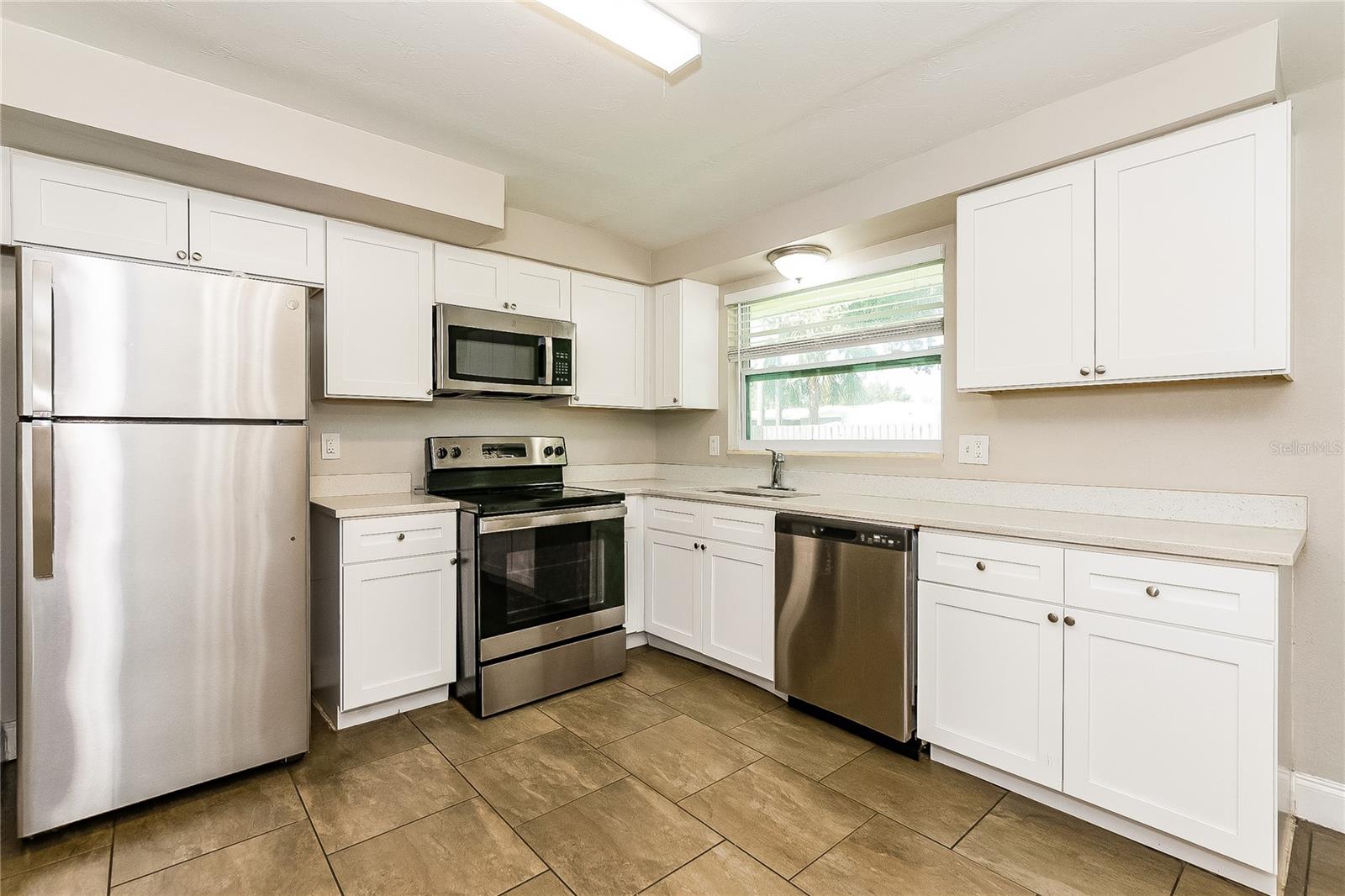 5820 21ST ST W, BRADENTON, FL, 34207