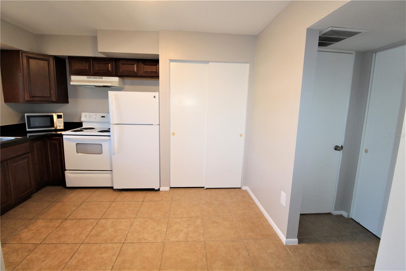 2304 RINGLING BLVD #202, SARASOTA, FL, 34237