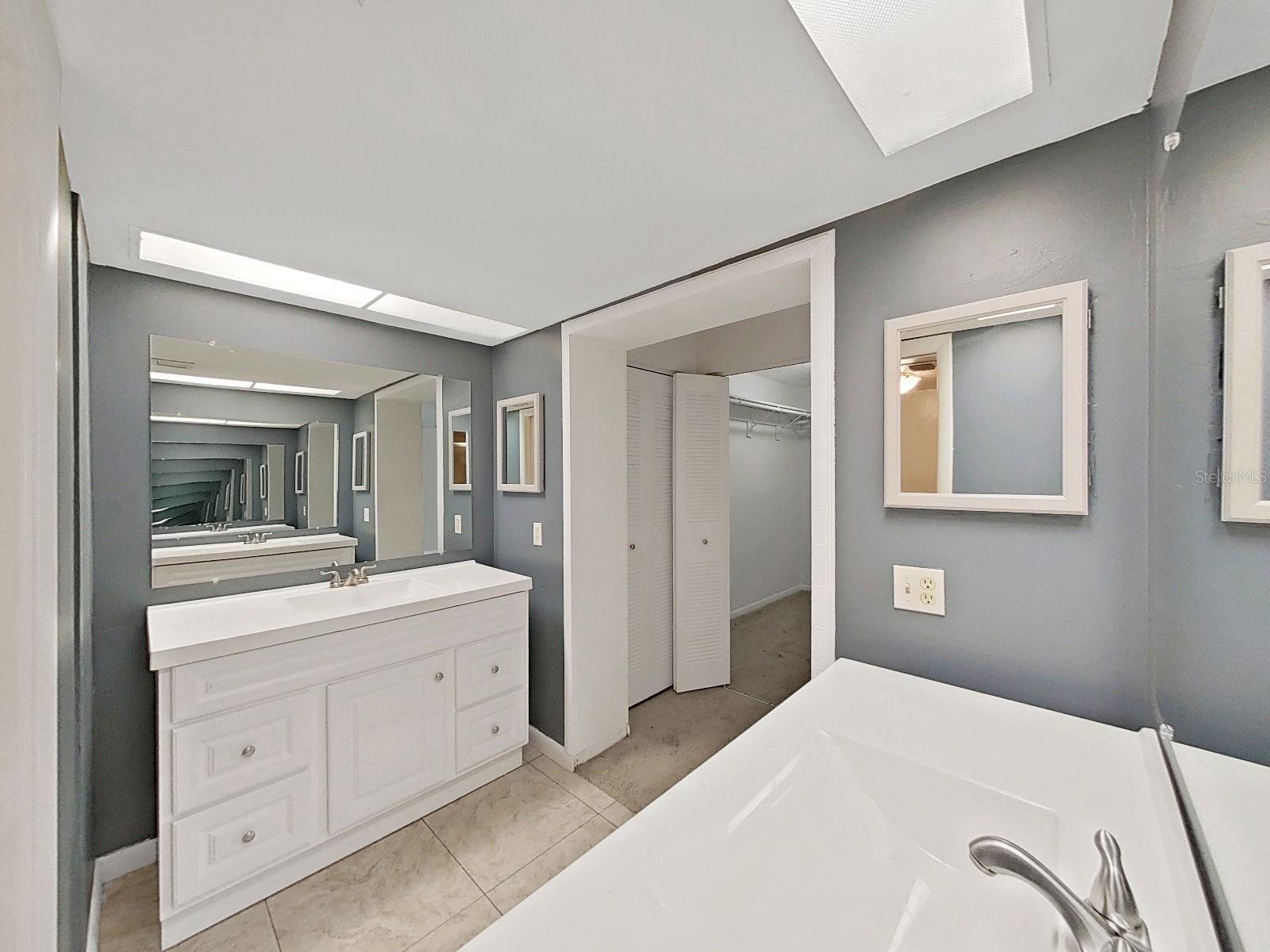 700 STARKEY RD #624, LARGO, FL, 33771