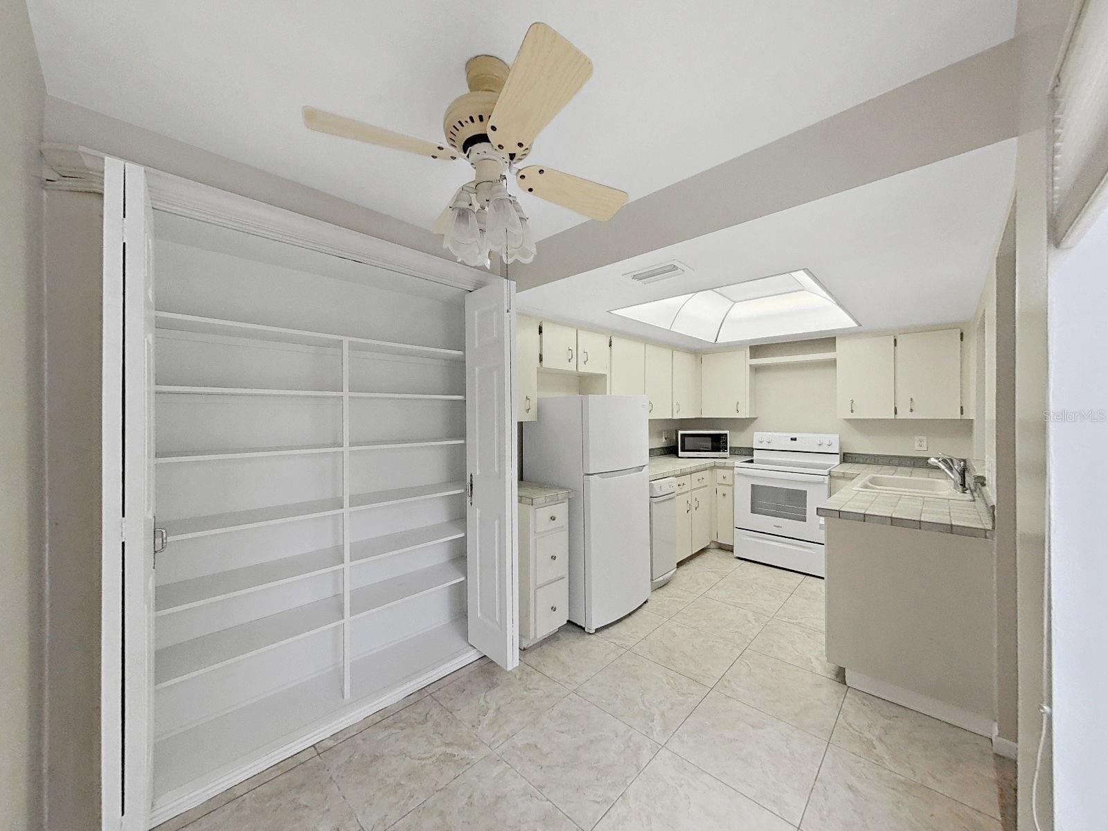 700 STARKEY RD #624, LARGO, FL, 33771