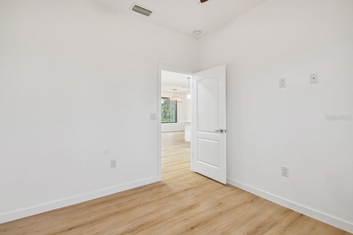 406 BORDER ST, PORT CHARLOTTE, FL, 33953