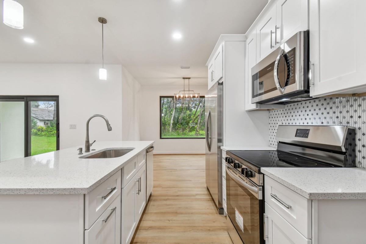 406 BORDER ST, PORT CHARLOTTE, FL, 33953