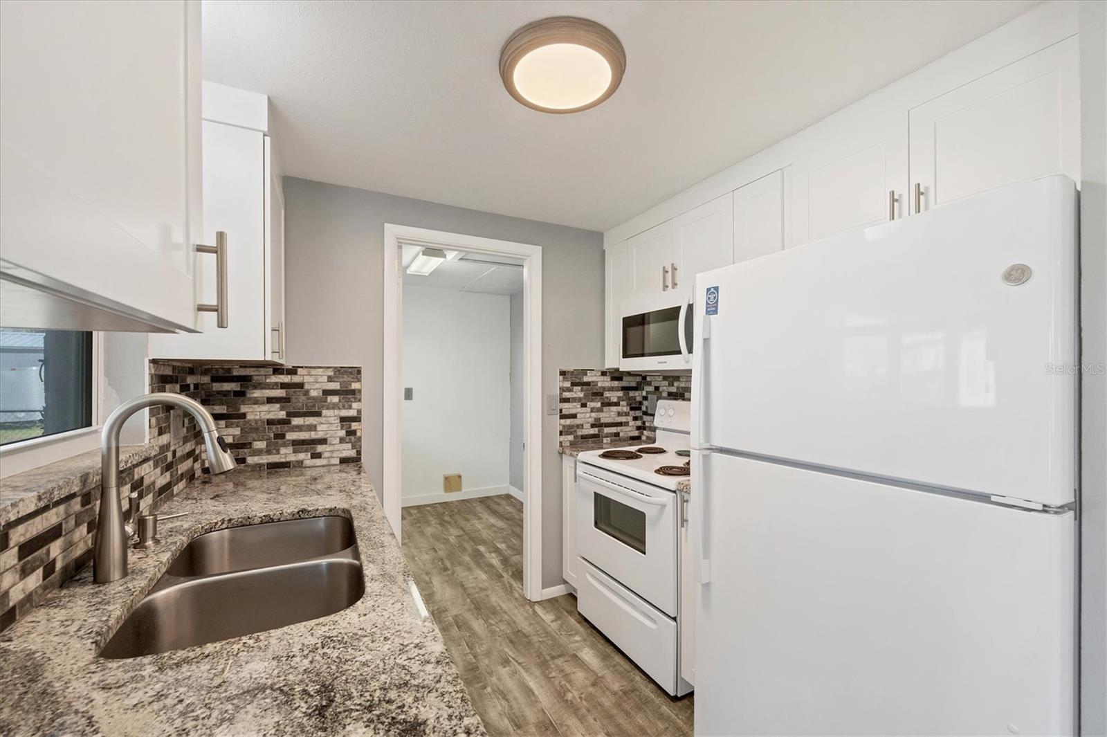 2066 MASSACHUSETTS AVE, ENGLEWOOD, FL, 34224