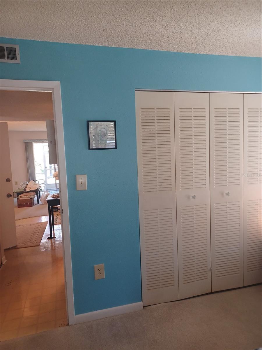 TB8448912 Property Photo