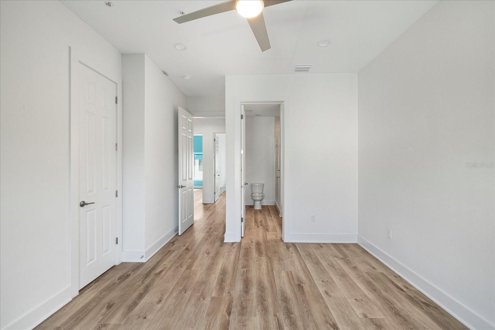 15405 GULF BLVD #B2, ST PETERSBURG, FL, 33708