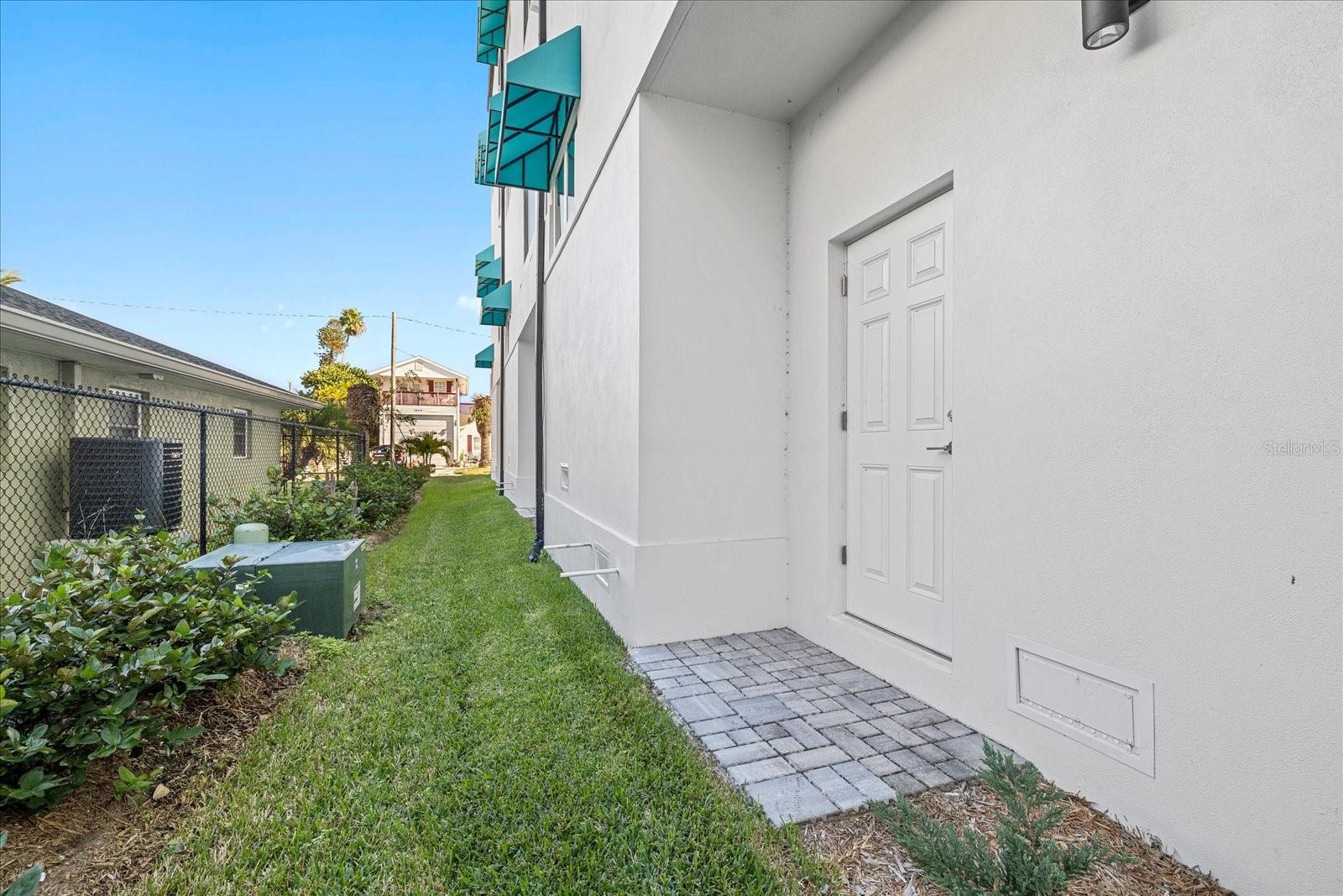 15405 GULF BLVD #B2, ST PETERSBURG, FL, 33708