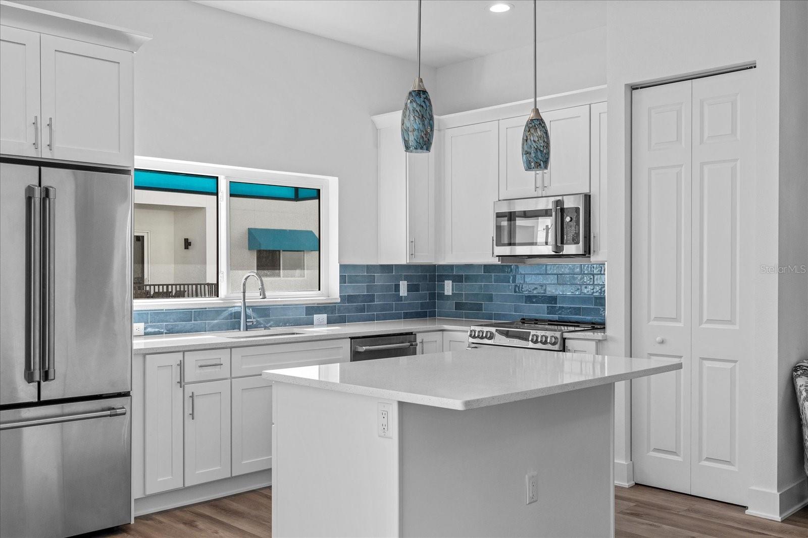 15405 GULF BLVD #B2, ST PETERSBURG, FL, 33708