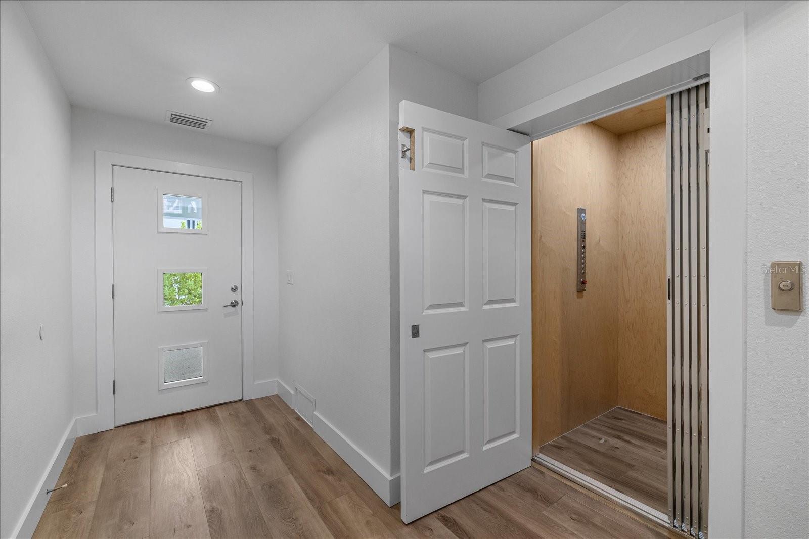 15405 GULF BLVD #B2, ST PETERSBURG, FL, 33708