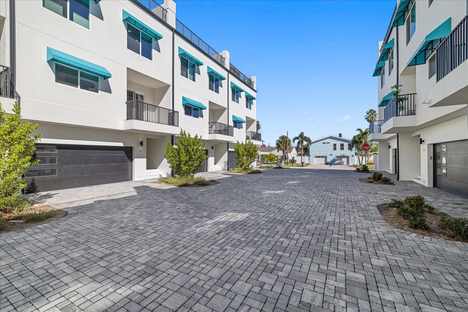 15405 GULF BLVD #B2, ST PETERSBURG, FL, 33708