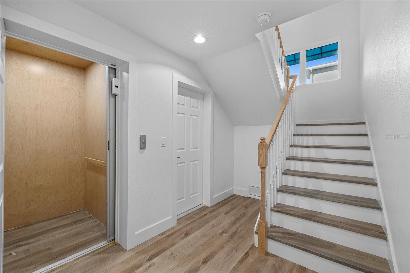 15405 GULF BLVD #B2, ST PETERSBURG, FL, 33708