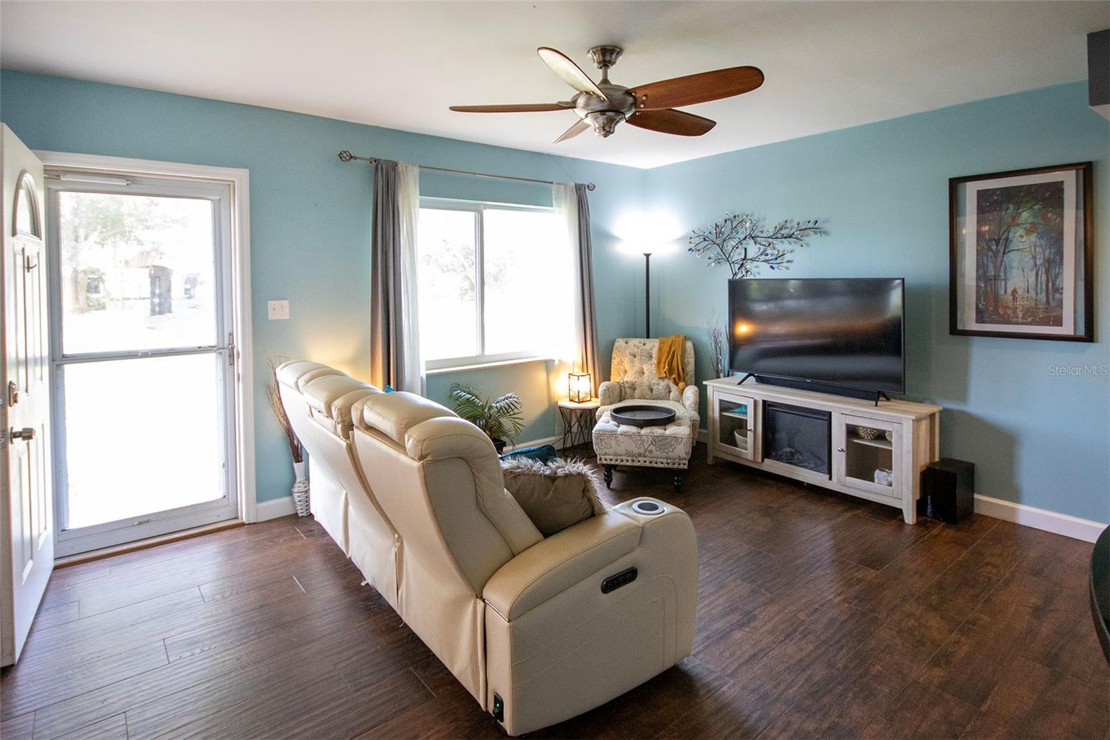 1725 BRADSHAW LN N, ST PETERSBURG, FL, 33710