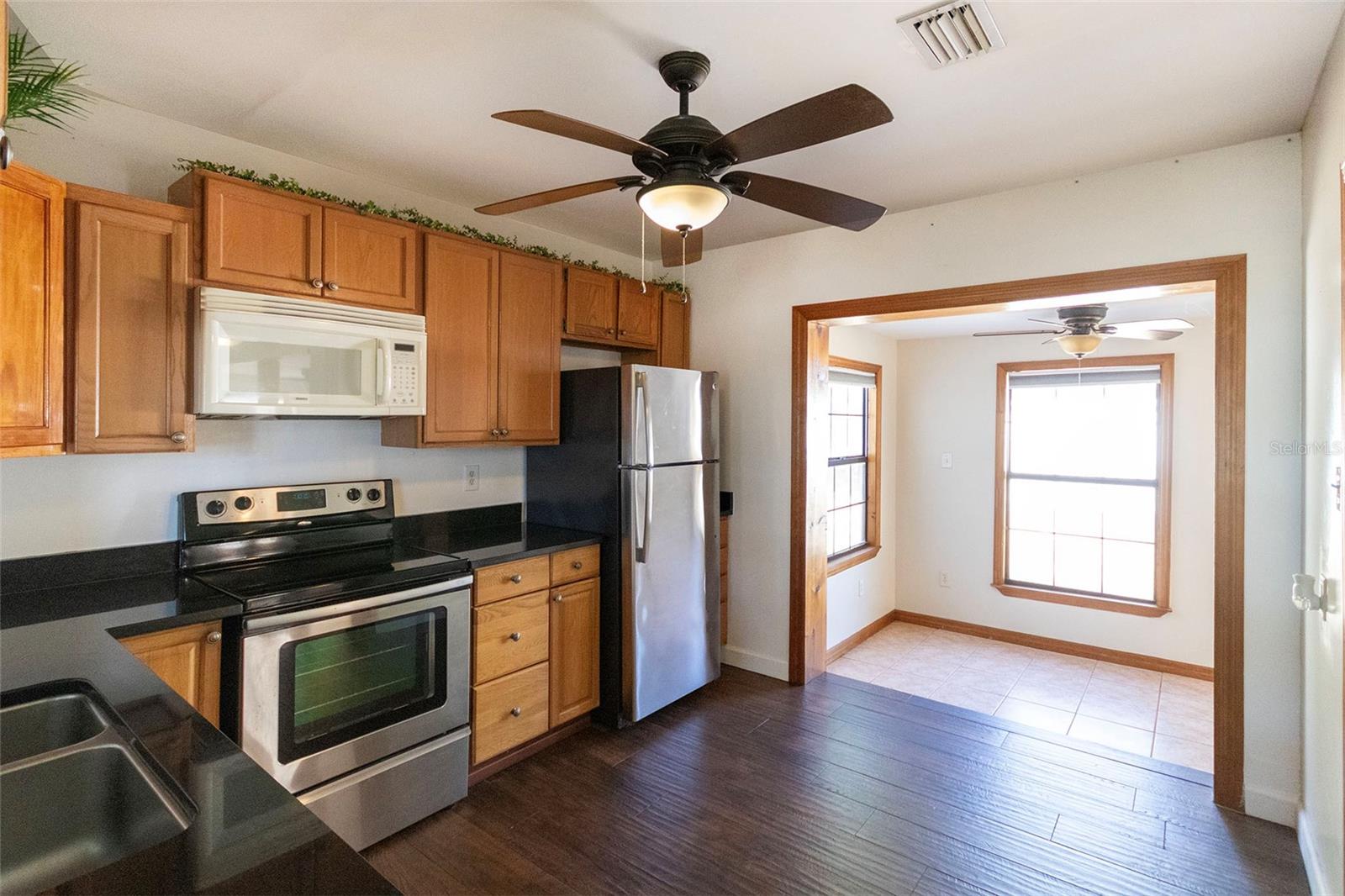 1725 BRADSHAW LN N, ST PETERSBURG, FL, 33710