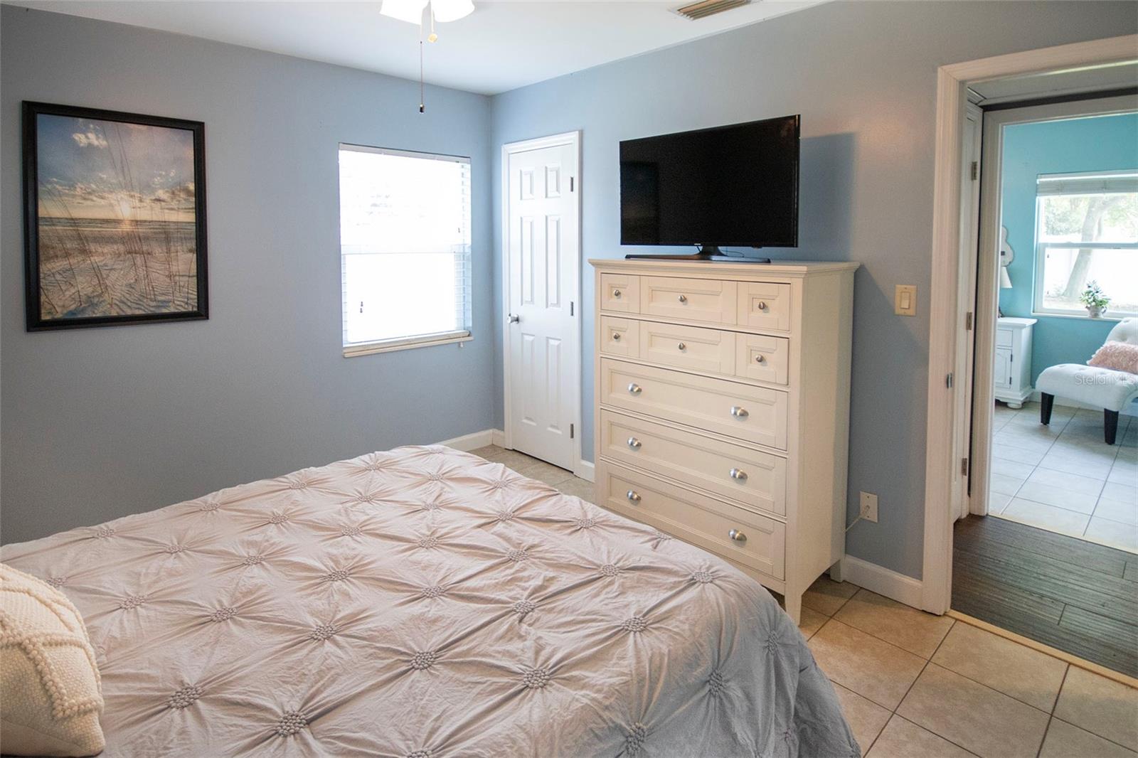 1725 BRADSHAW LN N, ST PETERSBURG, FL, 33710