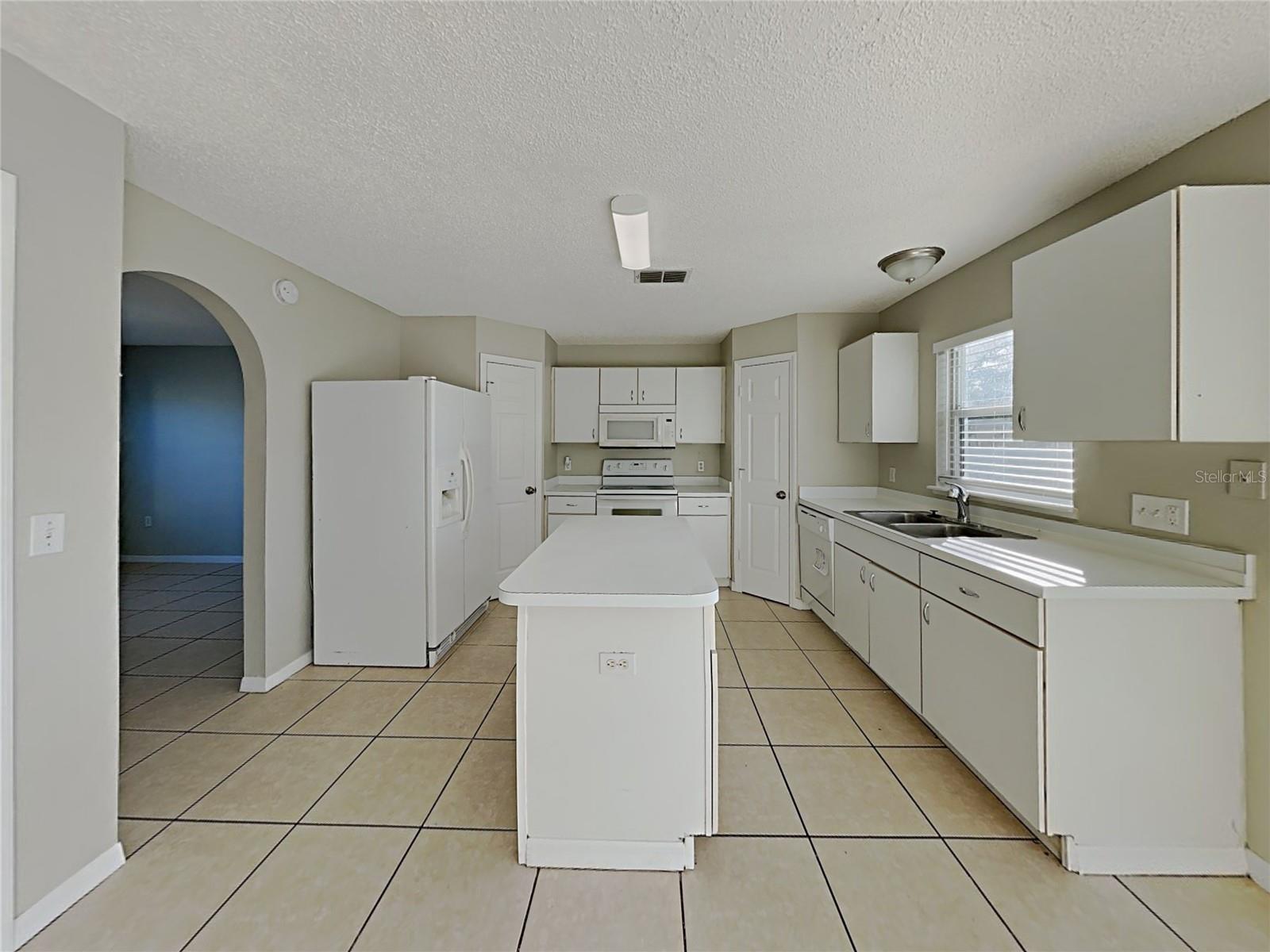 364 CHELMSFORD CT, KISSIMMEE, FL, 34758