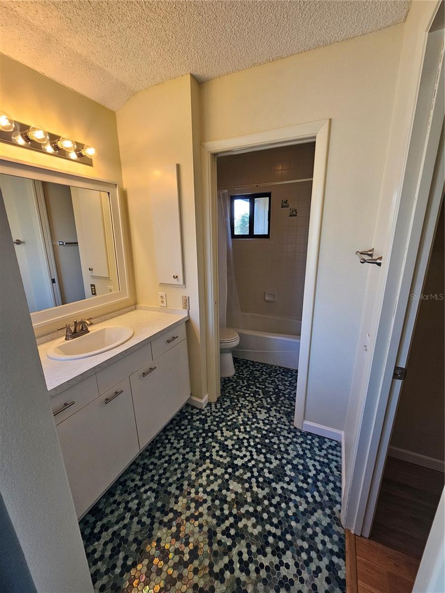 137 WOODLAND PL, OSPREY, FL, 34229