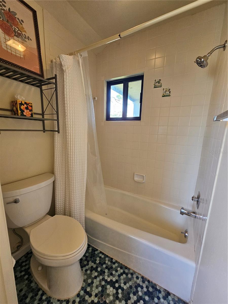 137 WOODLAND PL, OSPREY, FL, 34229