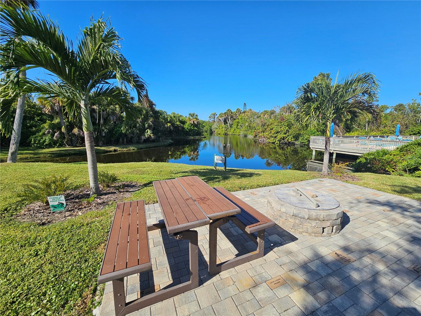 137 WOODLAND PL, OSPREY, FL, 34229