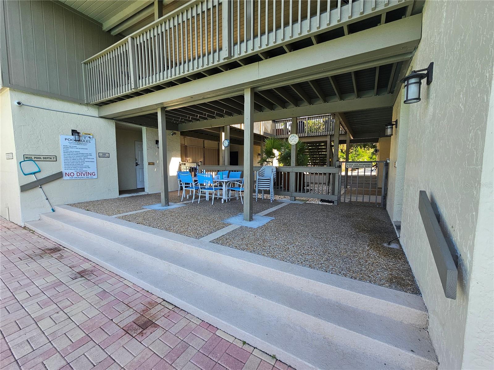 137 WOODLAND PL, OSPREY, FL, 34229