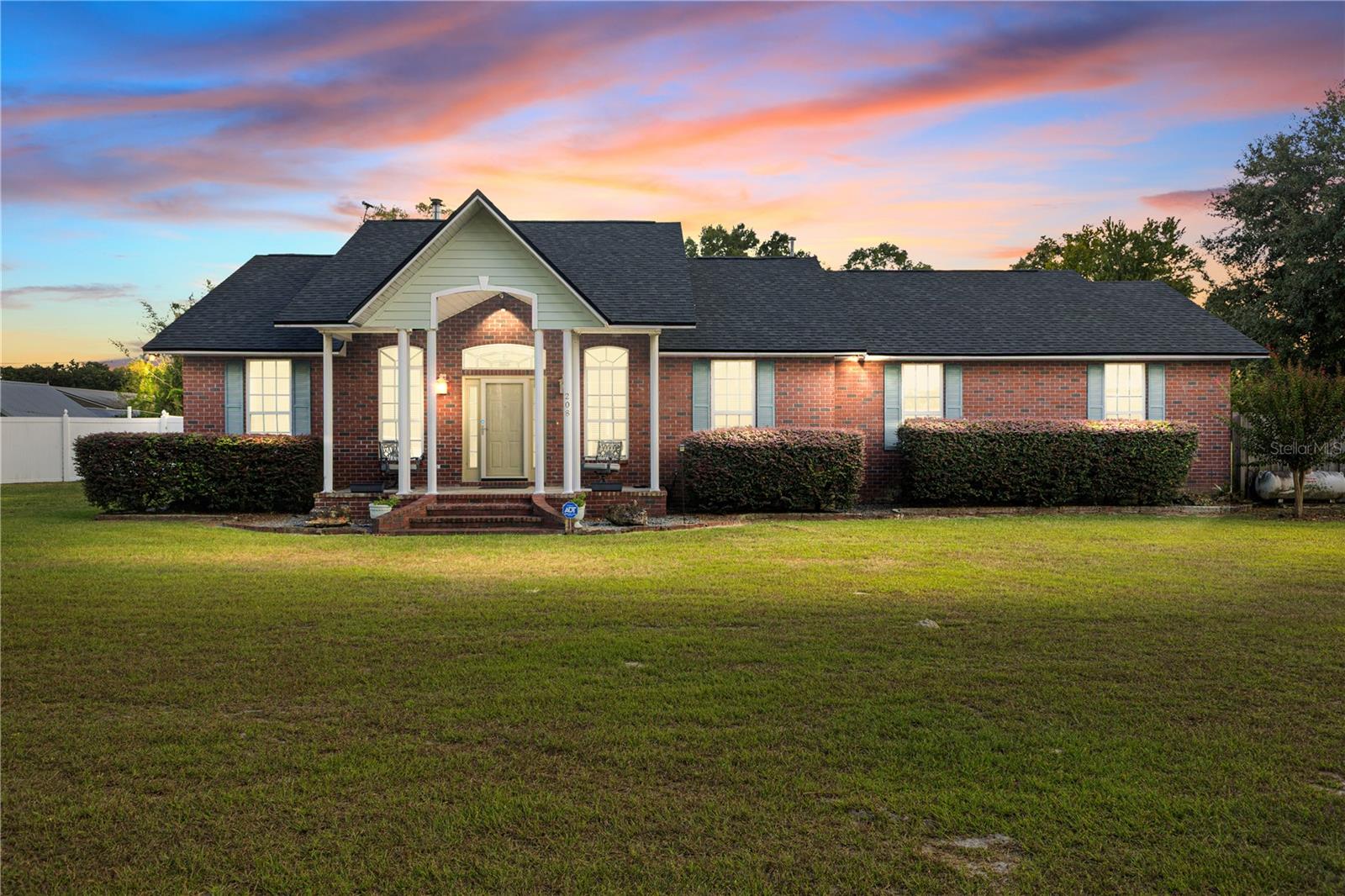 208 SW FREEMAN GLN, LAKE CITY, FL, 32024