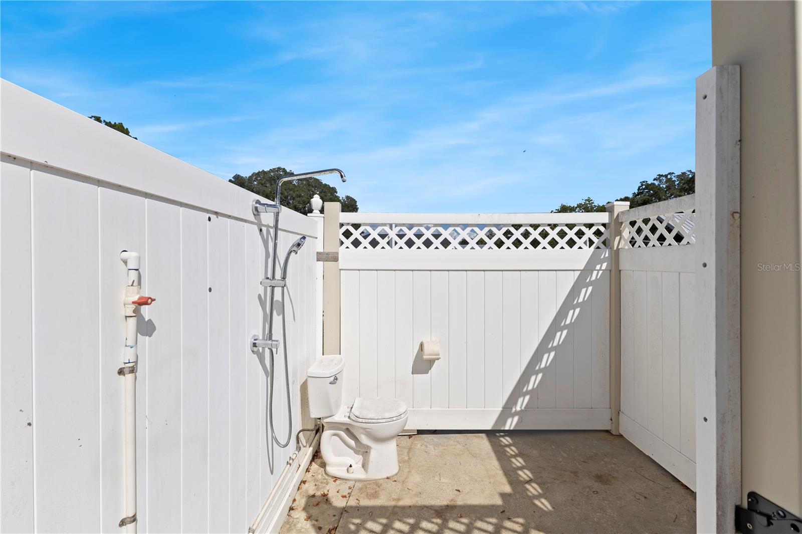 208 SW FREEMAN GLN, LAKE CITY, FL, 32024