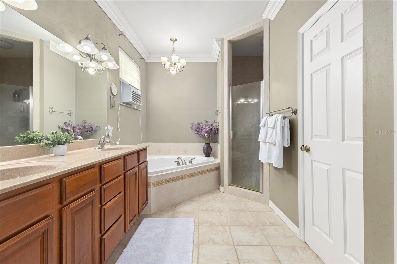 208 SW FREEMAN GLN, LAKE CITY, FL, 32024