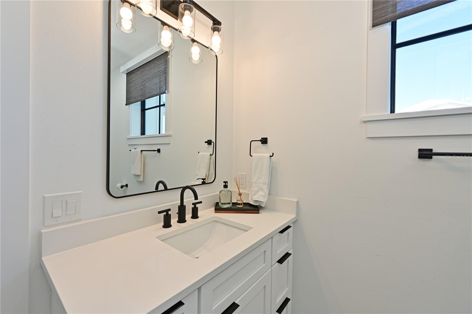 A4672370 Property Photo