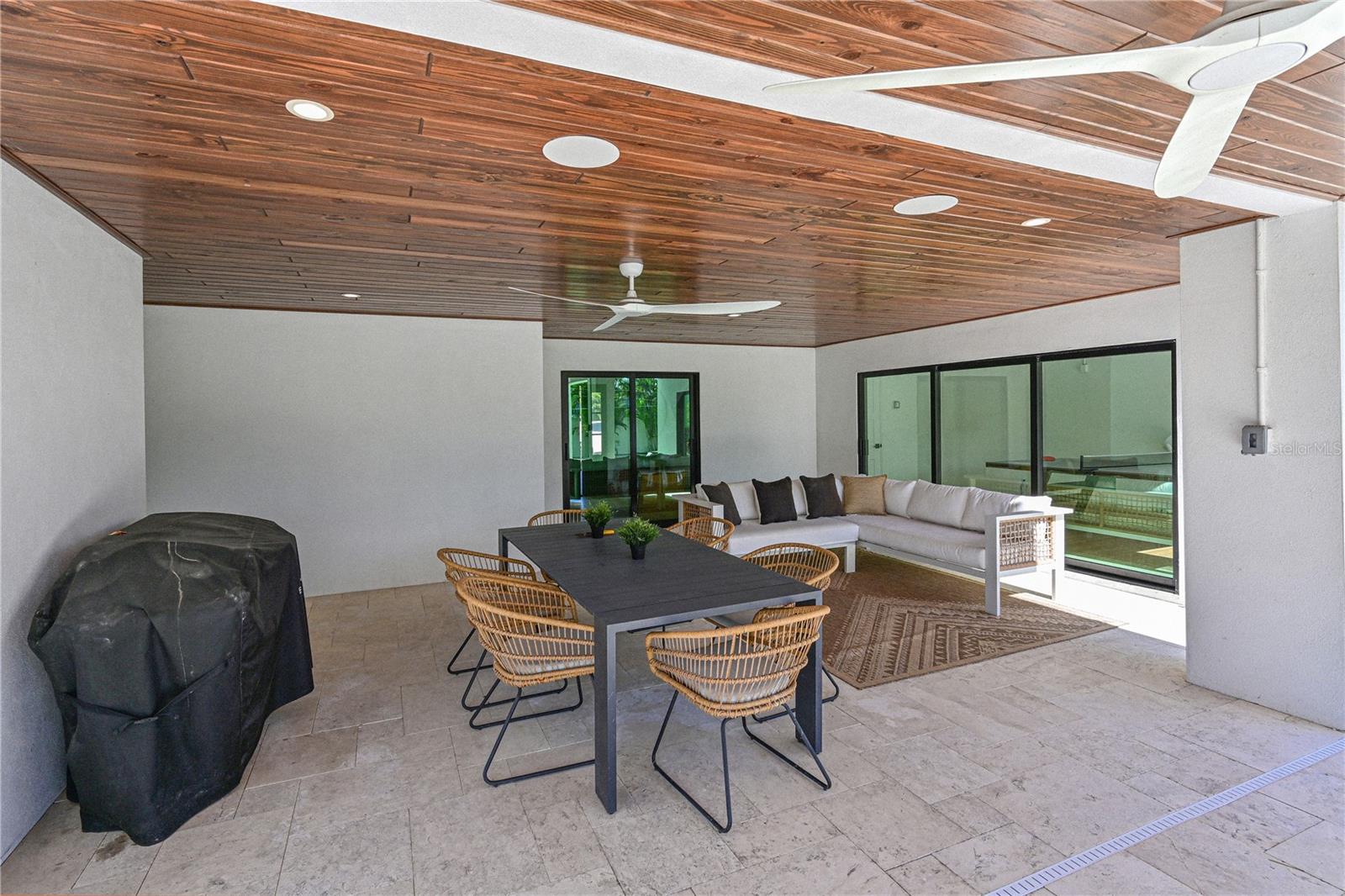 A4672370 Property Photo