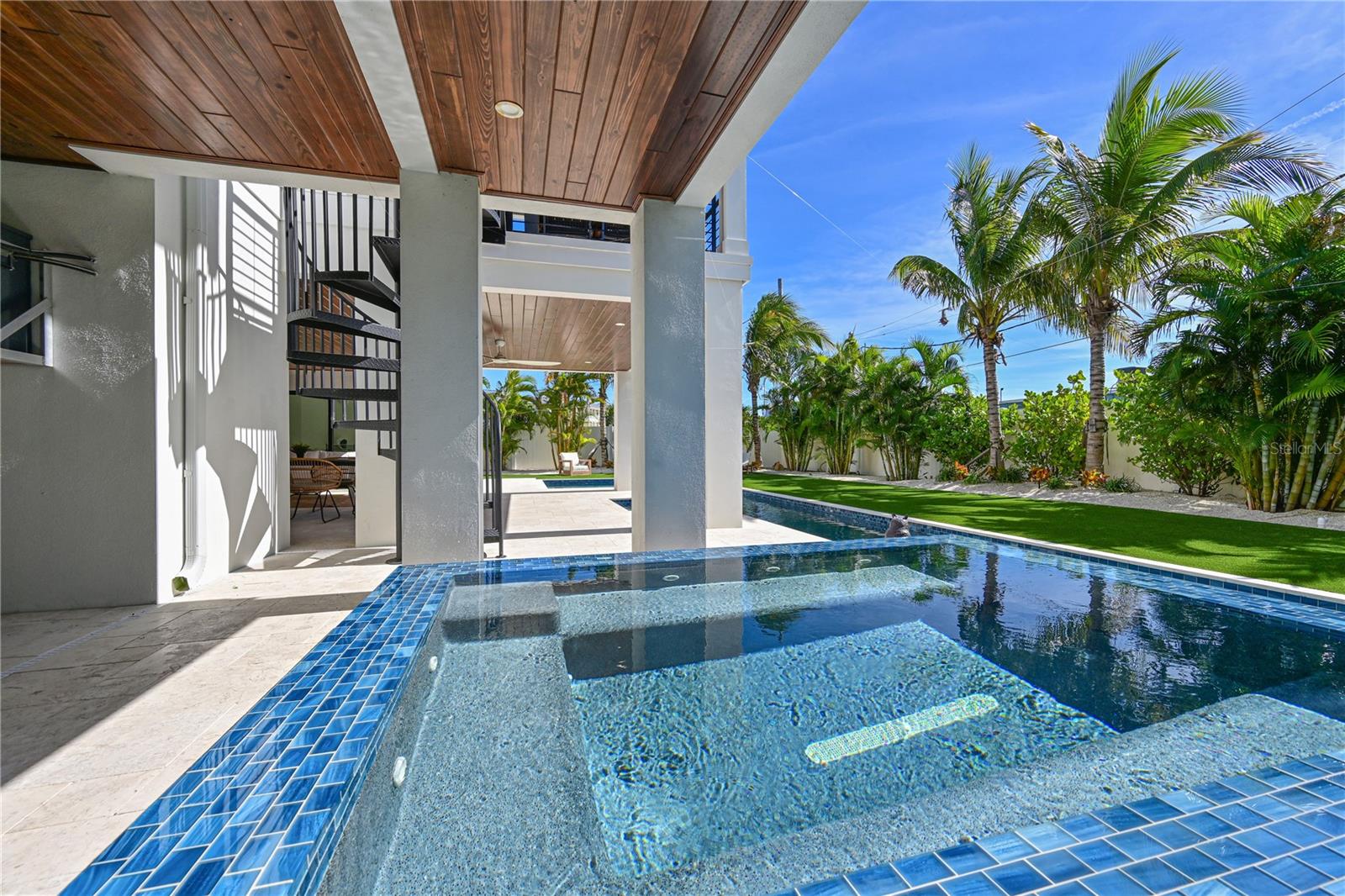 A4672370 Property Photo